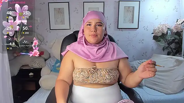 amira karim online show from 12-23-25, 03:04