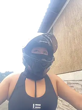 Scarlet auraa online show from 01-10-26, 06:31