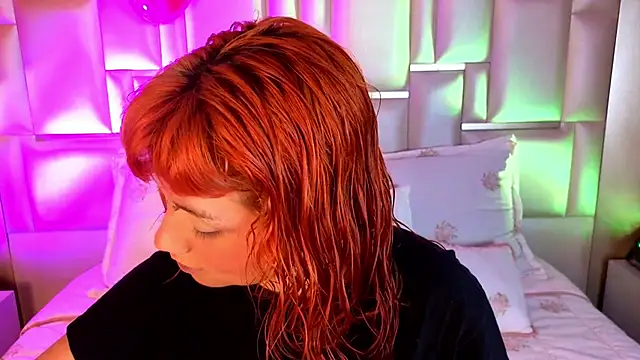 Sienna Desiree online show from 02-12-26, 01:06