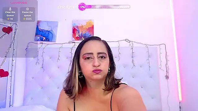 queendesiree  online show from 02-26-26, 08:08