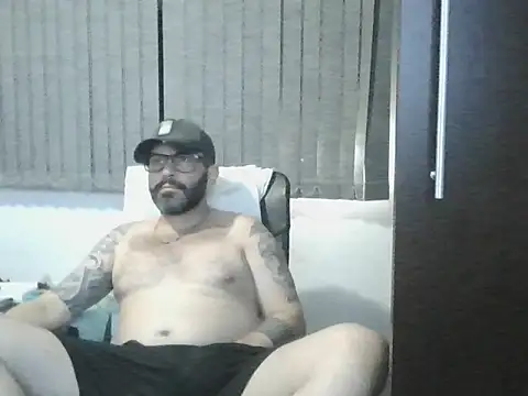 HairyBearTopDominantxh online show from 01-13-26, 02:00