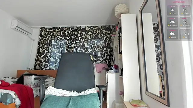 Snapshot of fancy_casssie chatting on 06-12-26, 06:23 fancy casssie online show from 06-12-26, 06:23