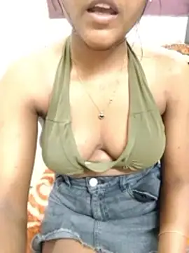 Snapshot of SUGAR_Mommii chatting on 01-13-26, 09:20 SUGAR Mommii online show from 01-13-26, 09:20