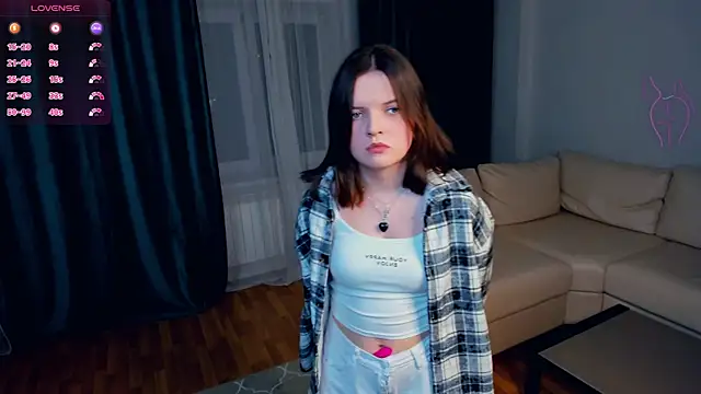 Snapshot of TiannaVillari chatting on 01-10-26, 05:15 TiannaVillari online show from 01-10-26, 05:15