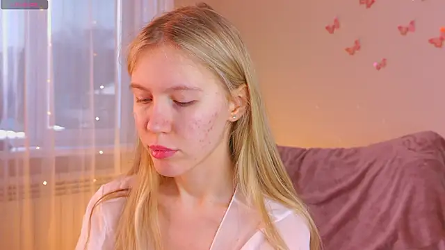 Snapshot of SirenThalassa chatting on 02-06-26, 07:02 SirenThalassa online show from 02-06-26, 07:02