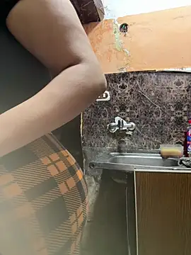 Snapshot of m235922 chatting on 01-08-26, 12:24 m235922 online show from 01-08-26, 12:24