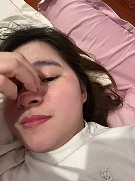 Snapshot of Small_big chatting on 01-06-26, 01:04 Small big online show from 01-06-26, 01:04