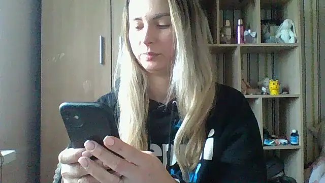 Snapshot of VikiLove765 chatting on 02-13-26, 07:04 VikiLove765 online show from 02-13-26, 07:04