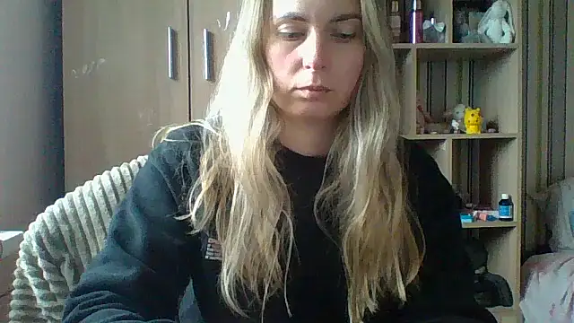 Snapshot of VikiLove765 chatting on 02-16-26, 08:54 VikiLove765 online show from 02-16-26, 08:54