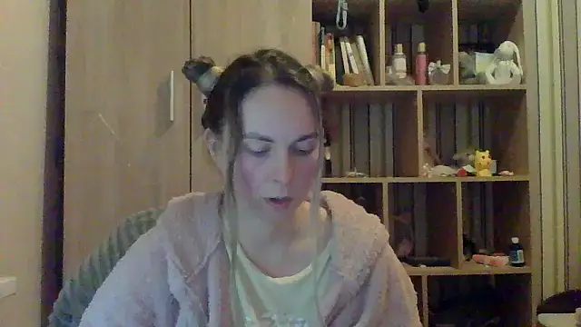 Snapshot of VikiLove765 chatting on 02-28-26, 06:20 VikiLove765 online show from 02-28-26, 06:20