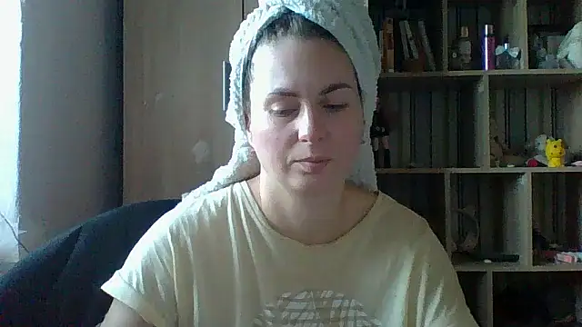 Snapshot of VikiLove765 chatting on 03-02-26, 05:19 VikiLove765 online show from 03-02-26, 05:19