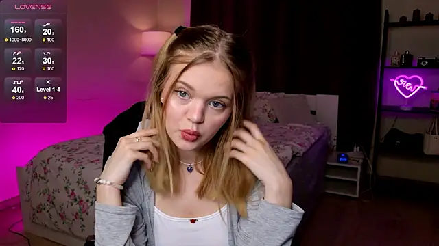 Elioraa online show from 01-13-26, 02:44