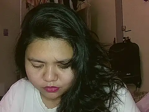 Snapshot of Allie_143 chatting on 03-02-26, 05:41 Allie 143 online show from 03-02-26, 05:41