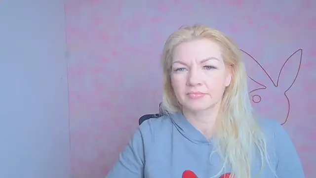 Snapshot of Madonna_Fire chatting on 02-17-26, 01:18 Madonna Fire online show from 02-17-26, 01:18