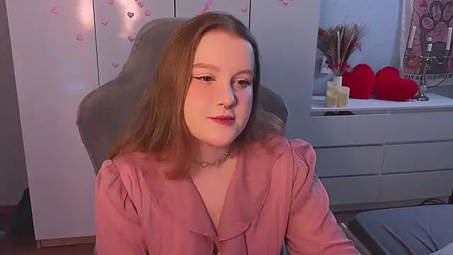 Snapshot of Ol1via chatting on 02-13-26, 01:45 Ol1via online show from 02-13-26, 01:45