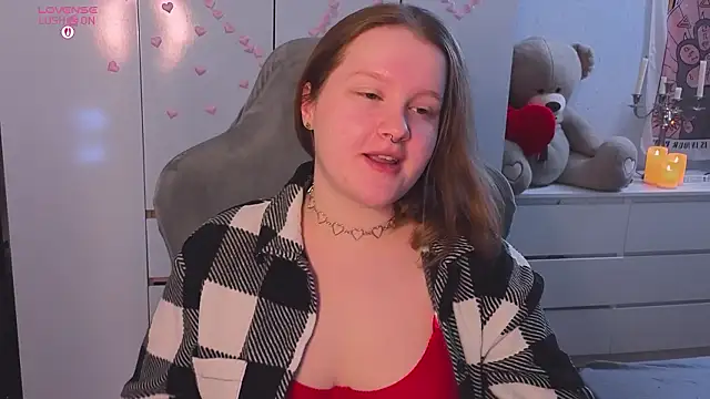 Snapshot of Ol1via chatting on 02-20-26, 01:24 Ol1via online show from 02-20-26, 01:24