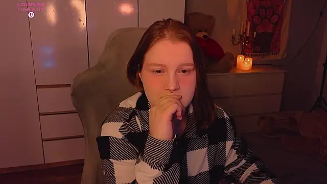 Snapshot of Ol1via chatting on 03-01-26, 02:02 Ol1via online show from 03-01-26, 02:02