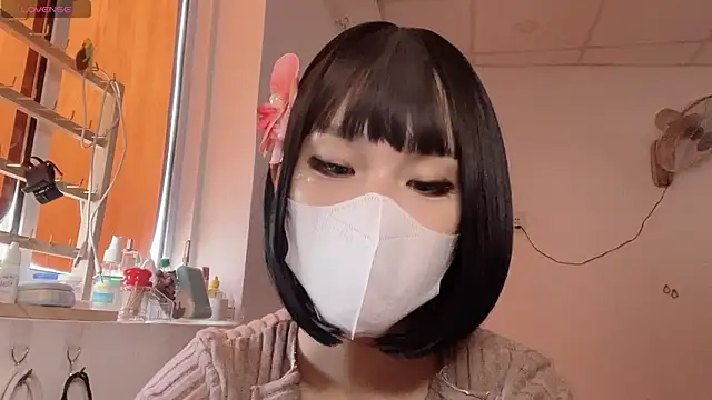 Tieu-May online show from 02-12-26, 06:41