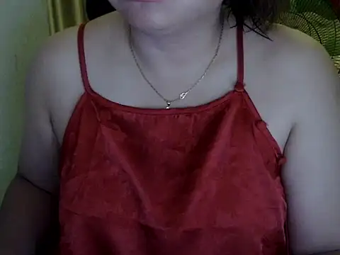Snapshot of Sarah_no_land chatting on 07-01-26, 02:51 Sarah no land online show from 07-01-26, 02:51