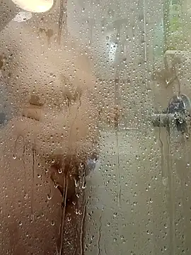 Snapshot of spicysharky chatting on 02-05-26, 06:29 spicysharky online show from 02-05-26, 06:29