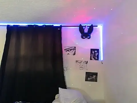 Snapshot of YourSecretCraving chatting on 02-05-26, 04:39 YourSecretCraving online show from 02-05-26, 04:39