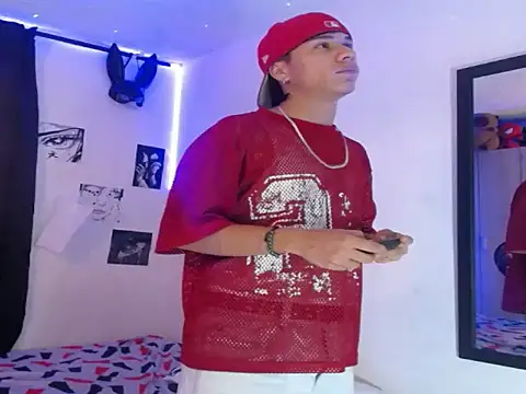 Snapshot of YourSecretCraving chatting on 02-17-26, 03:25 YourSecretCraving online show from 02-17-26, 03:25