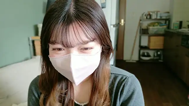 Snapshot of __Yui_ chatting on 02-27-26, 02:00 Yui online show from 02-27-26, 02:00