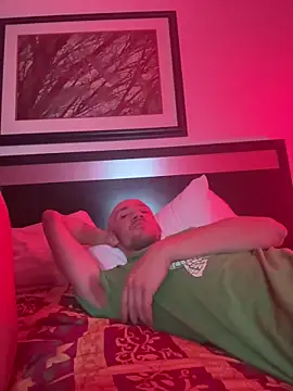 Snapshot of cloudyplay661 chatting on 03-01-26, 12:51 cloudyplay661 online show from 03-01-26, 12:51