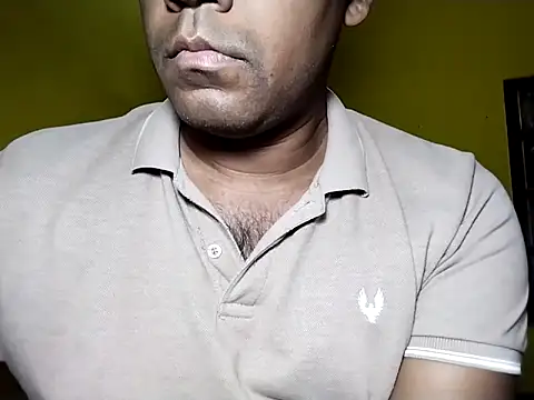 Snapshot of Lucky___05 chatting on 02-20-26, 06:48 Lucky 05 online show from 02-20-26, 06:48