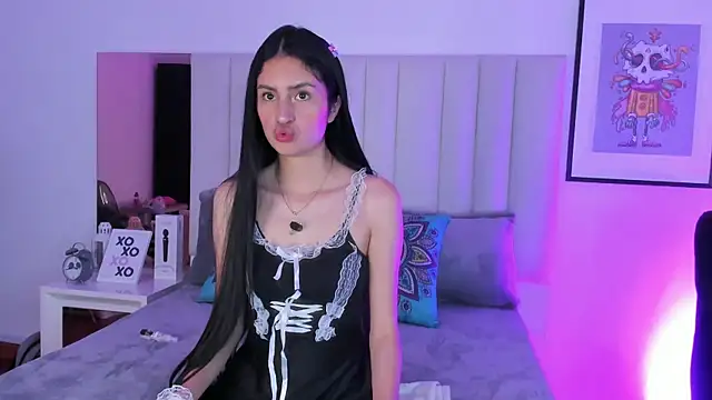 Snapshot of soffy_hilltom chatting on 02-10-26, 11:36 soffy hilltom online show from 02-10-26, 11:36