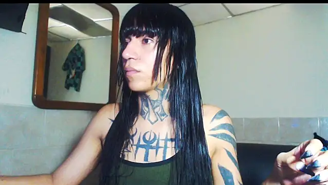 Snapshot of jazmin_wolf chatting on 01-19-26, 01:04 jazmin wolf online show from 01-19-26, 01:04