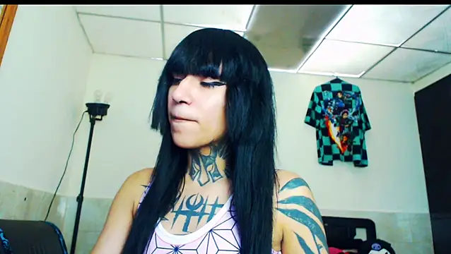 Snapshot of jazmin_wolf chatting on 02-10-26, 04:55 jazmin wolf online show from 02-10-26, 04:55