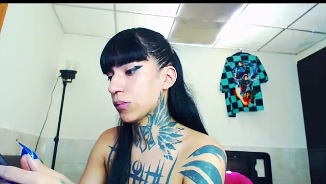 Snapshot of jazmin_wolf chatting on 02-11-26, 05:07 jazmin wolf online show from 02-11-26, 05:07