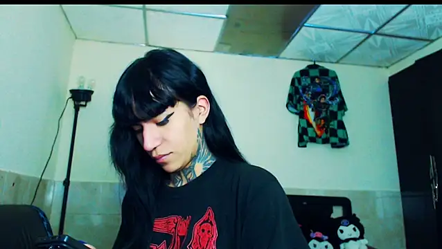 Snapshot of jazmin_wolf chatting on 02-14-26, 12:02 jazmin wolf online show from 02-14-26, 12:02