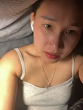 Snapshot of siorin_24 chatting on 01-12-26, 02:33 siorin 24 online show from 01-12-26, 02:33