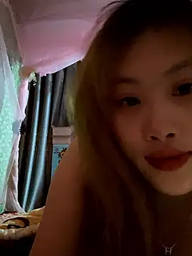 Snapshot of mei_chan_aa chatting on 01-10-26, 05:20 mei chan aa online show from 01-10-26, 05:20