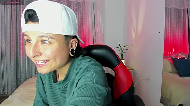 Zury Ramirez online show from 04-10-26, 10:14