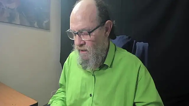 Uncle Hottie online show from 02-01-26, 03:32