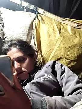 Snapshot of Bhavna8080 chatting on 01-10-26, 10:47 Bhavna8080 online show from 01-10-26, 10:47