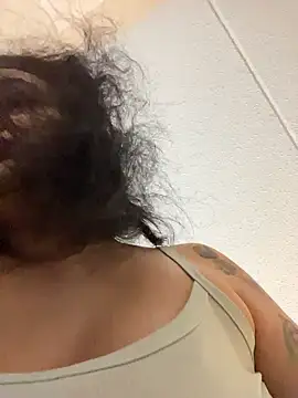 Snapshot of LadyxOnyx chatting on 01-12-26, 05:07 LadyxOnyx online show from 01-12-26, 05:07