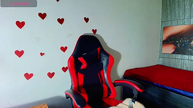 Snapshot of honeyluxe_ chatting on 02-20-26, 06:26 honeyluxe online show from 02-20-26, 06:26