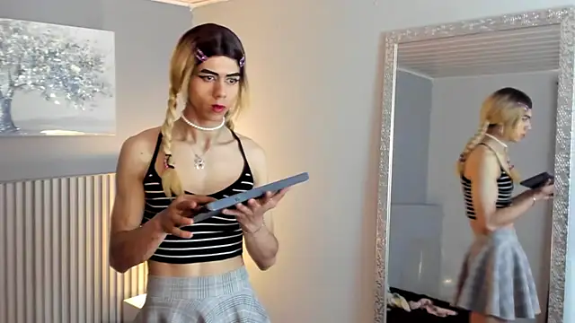 Snapshot of vicky_fant4sy chatting on 01-10-26, 01:02 vicky fant4sy online show from 01-10-26, 01:02