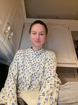 Snapshot of SugarNCinnamon chatting on 02-16-26, 09:27 SugarNCinnamon online show from 02-16-26, 09:27