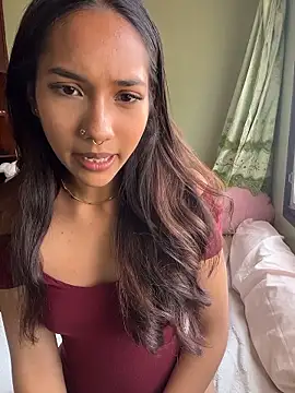 Lyla Love online show from 01-14-26, 06:41