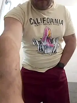 Snapshot of Poseidone76 chatting on 01-11-26, 01:16 Poseidone76 online show from 01-11-26, 01:16