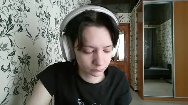 LxayBloom online show from 03-30-26, 06:36