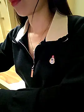 Snapshot of moon_baby99 chatting on 02-09-26, 04:16 moon baby99 online show from 02-09-26, 04:16