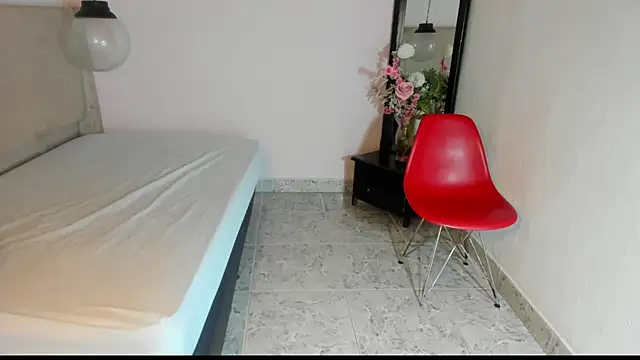 ZoeFox5 online show from 02-01-26, 11:42