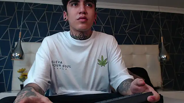 MarkOlsenn online show from 01-10-26, 08:21