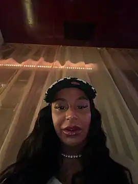 Snapshot of sweetxlayla chatting on 02-04-26, 08:03 sweetxlayla online show from 02-04-26, 08:03